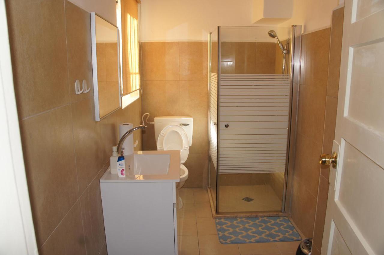 City Hall Hostel Хайфа Екстериор снимка
