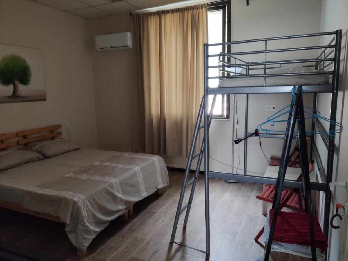 City Hall Hostel Хайфа Екстериор снимка