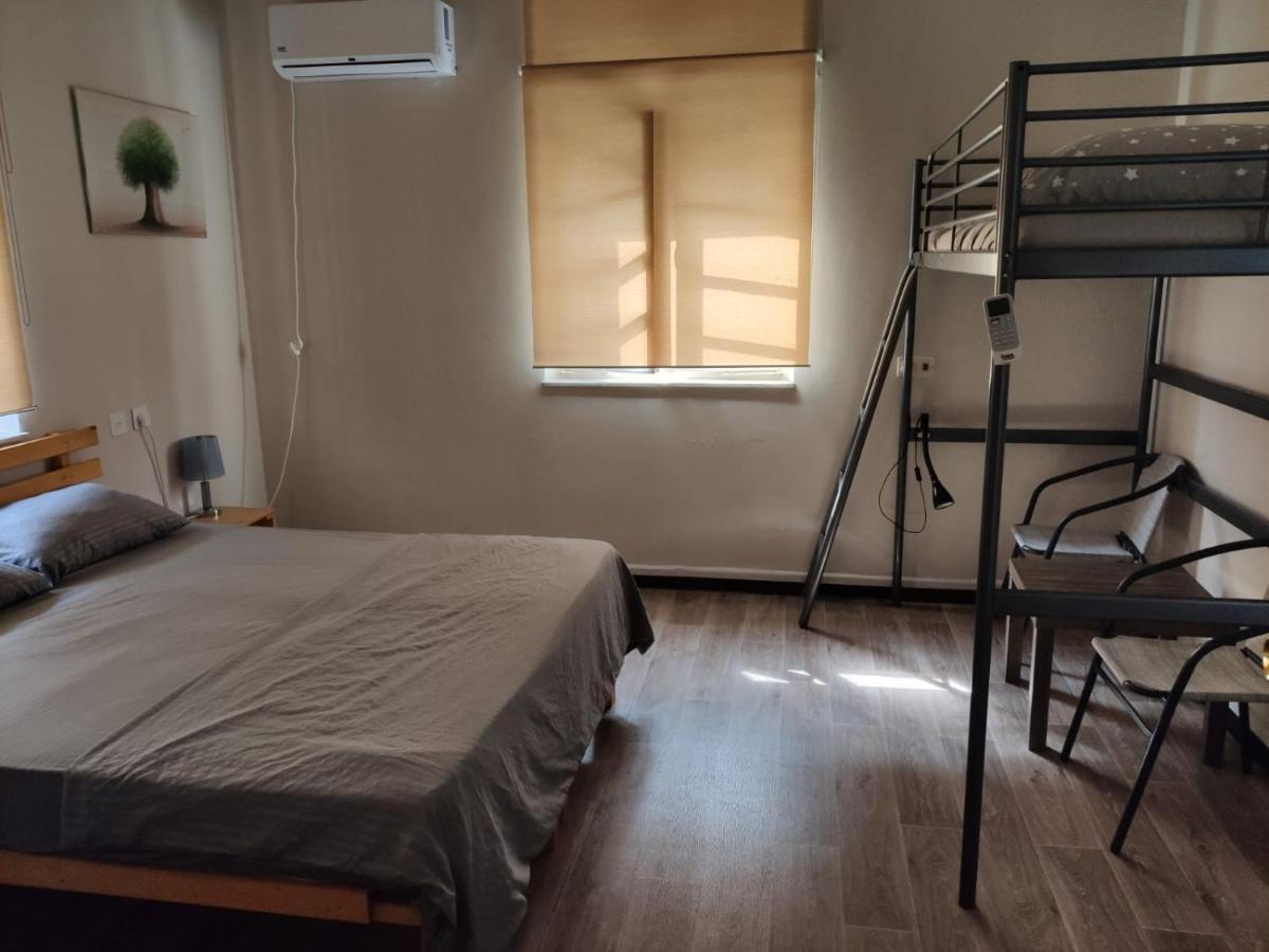 City Hall Hostel Хайфа Екстериор снимка