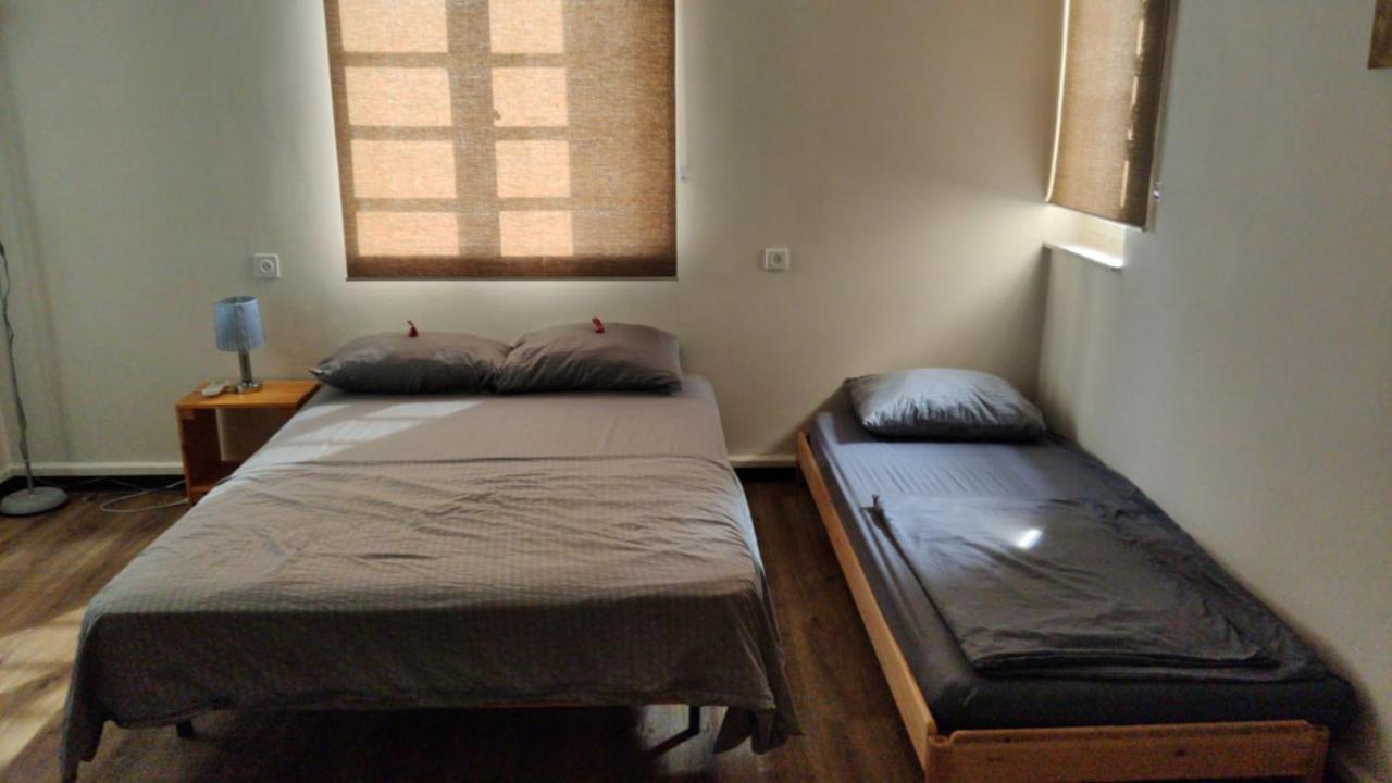 City Hall Hostel Хайфа Екстериор снимка